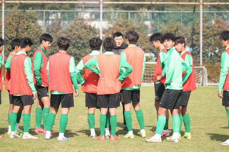  浙江U18、U16兩隊(duì)已前往日本橫濱和琦玉，進(jìn)行為期約10天的拉練