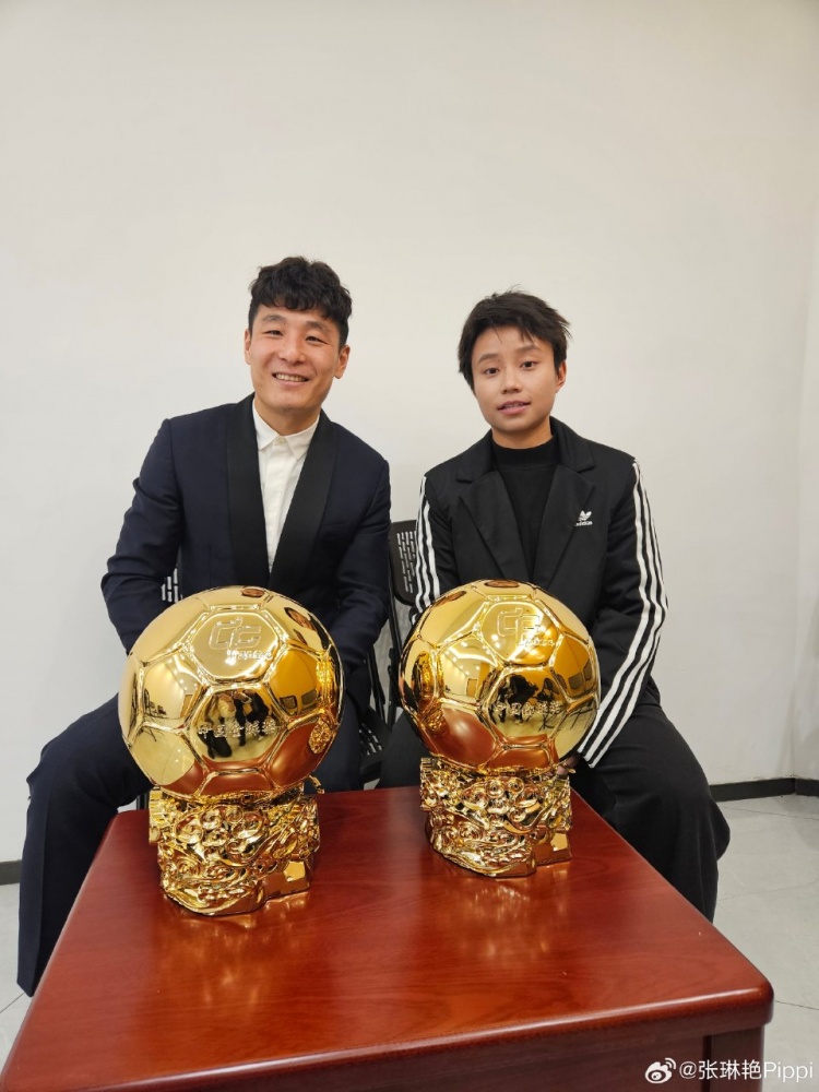 張琳艷社媒曬與武磊合照：感謝、榮幸、幸運，祝磊哥早日康復