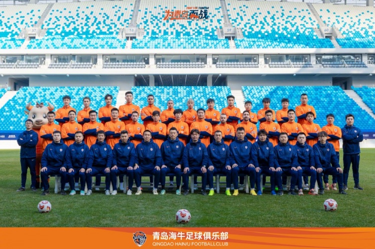  青島海牛一線隊(duì)名單：老將鄭龍、薩里奇坐鎮(zhèn)，金洋洋等新援在列