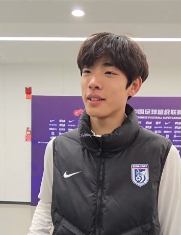  國青歸來上演中超首秀，朱鵬宇：感覺很好，場上大哥們很支持我