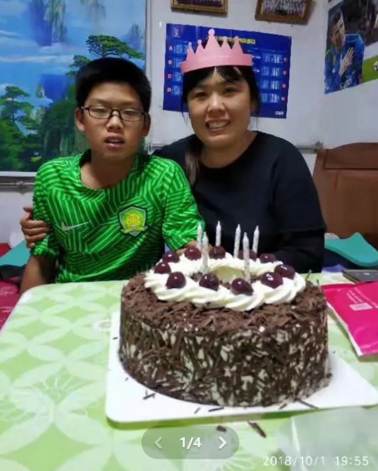  郭嘉璇母親曬照悼念兒子：璇兒生日快樂，希望天堂幸福
