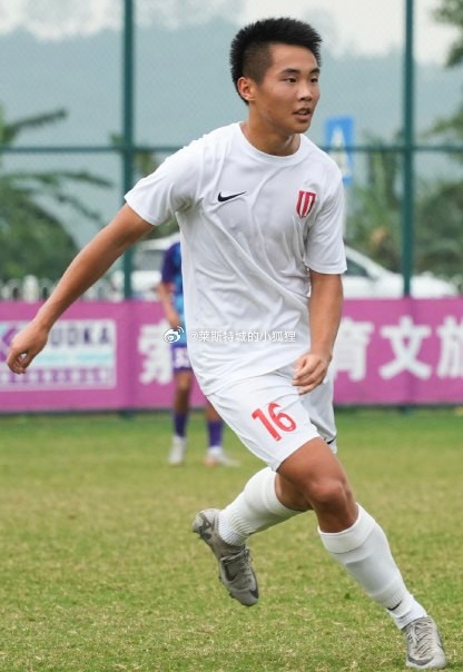  中國職業(yè)賽場首位09后！成都蓉城B隊16歲小將帥惟浩上演生涯首秀