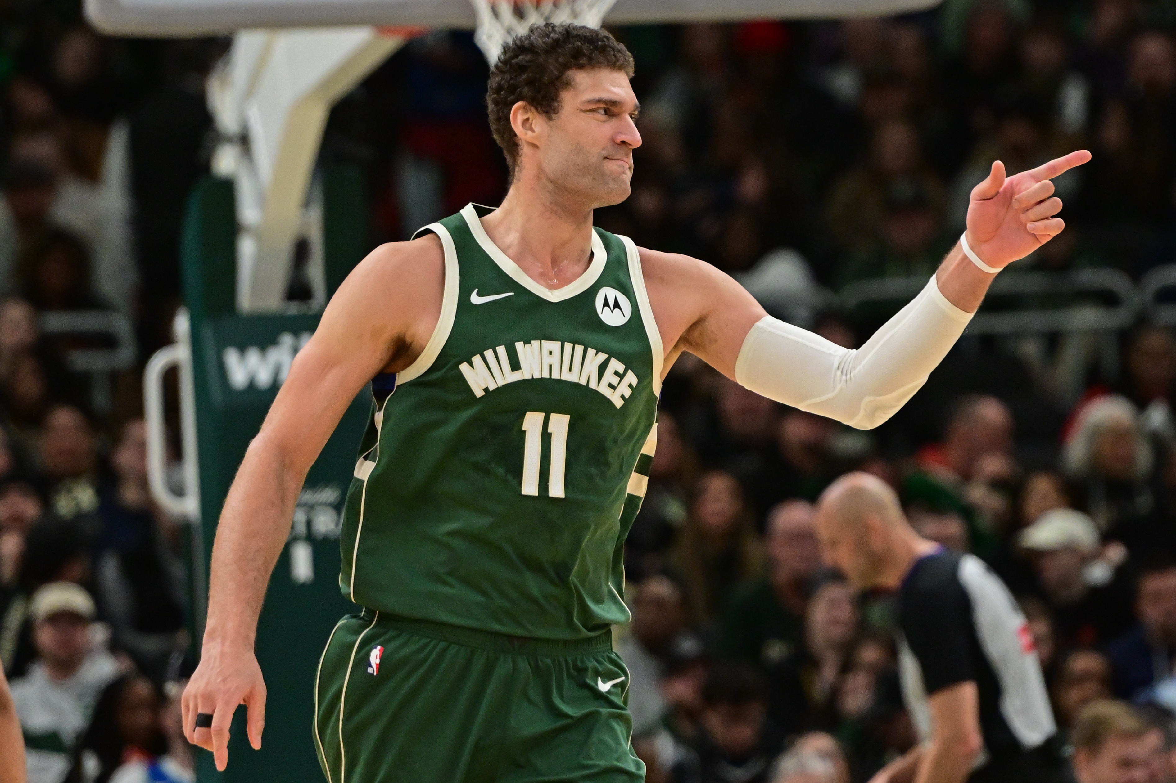 3B中鋒！大洛佩茲蓋帽數(shù)2038次超越加內(nèi)特 升至NBA歷史第18位
