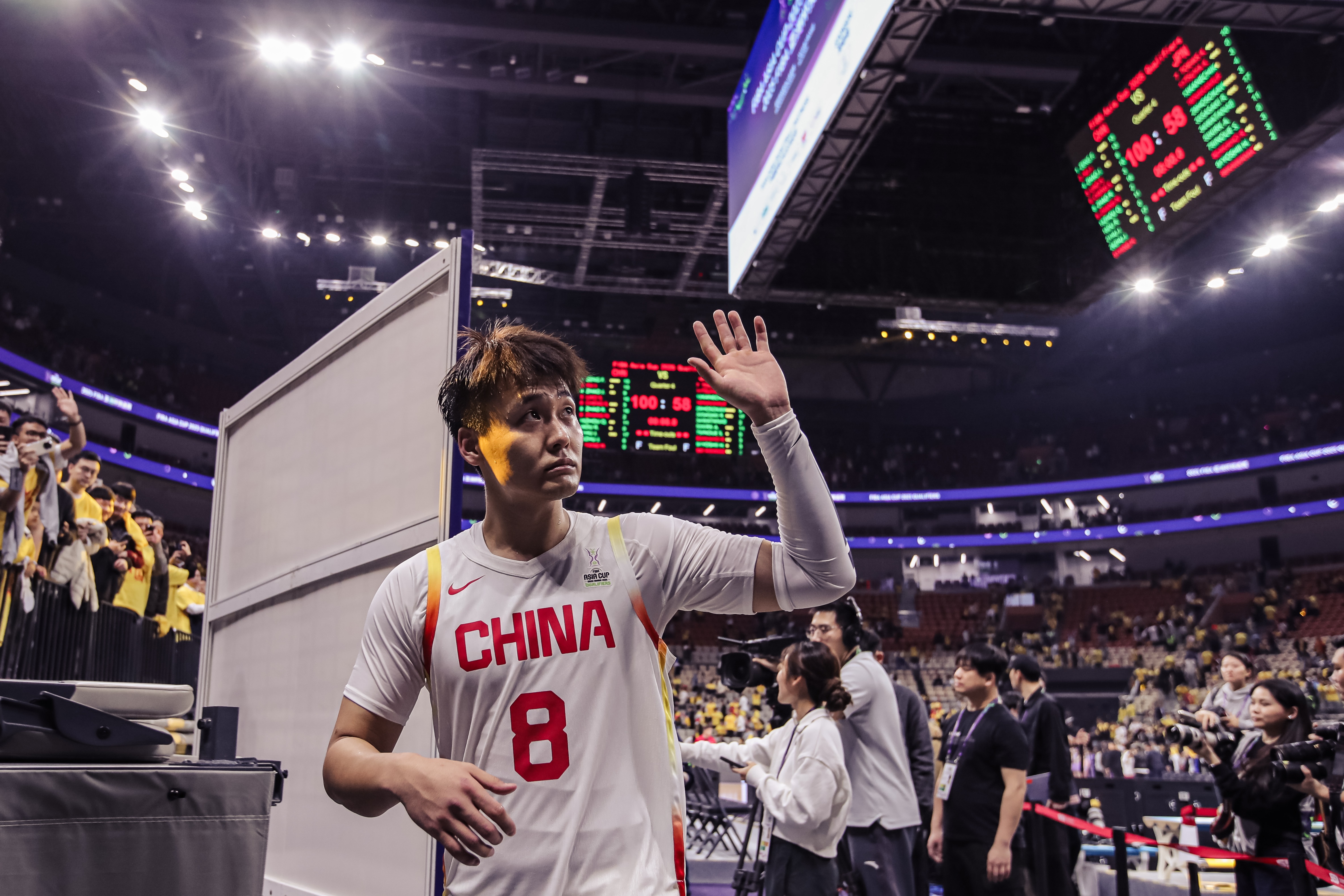  奠定基調(diào)！趙睿三分4中3攻下15+5+5 次節(jié)連得10分帶隊(duì)拉開分差
