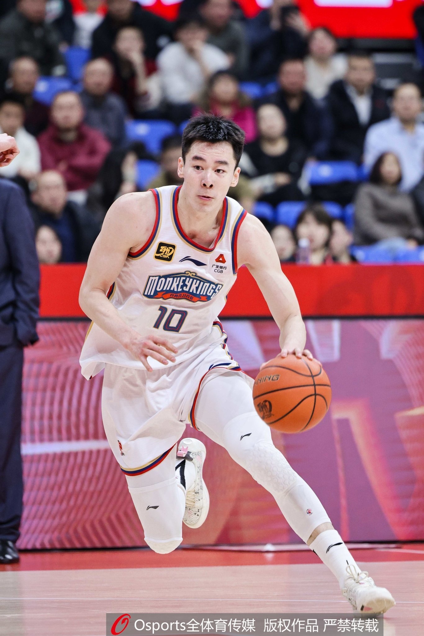  沖擊力十足！郭昊文17投5中&罰球14中12 得到24分10板5助
